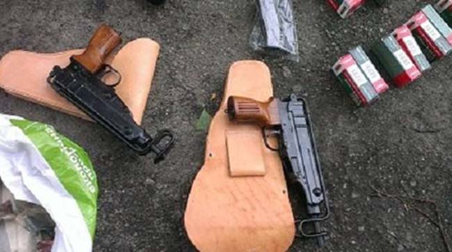 У столиці правоохоронці вилучили арсенал зброї вартістю понад 700 тисяч гривень