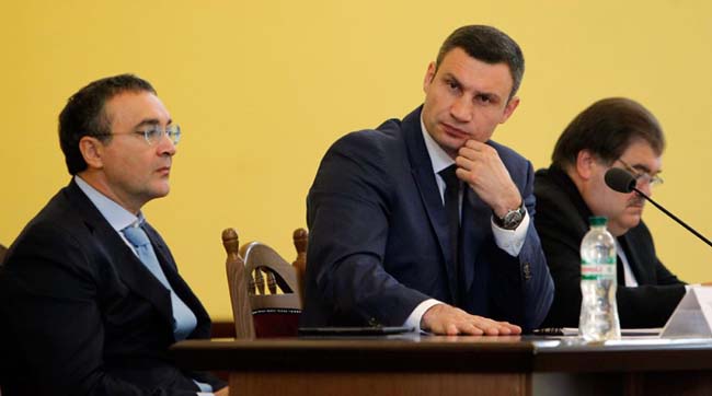 Кличко запропонував неефективним чиновникам КМДА звільнятися