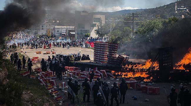 Шестеро людей загинули в Мексиці під час сутичок демонстрантів з поліцією