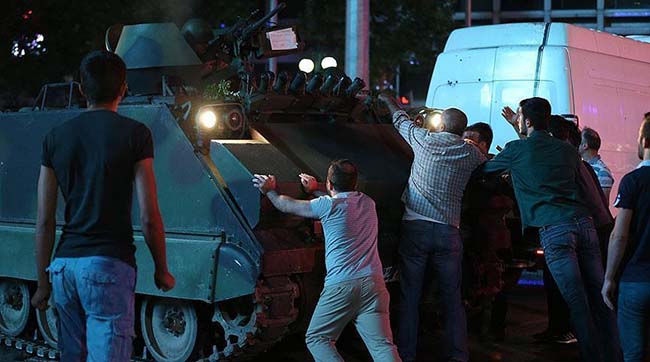 Турецкое агентство Анадолу опубликовало хронику событий попытки военного переворота