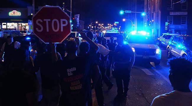 Відео вбивства афроамериканця викликало протести в США