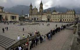 Колумбийские священники, застреленные год назад, сами заказали свое «самоубийство»