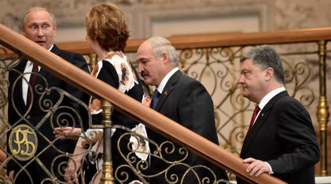 Порошенко і Путін обговорили кроки для надання припинення вогню стійкого характеру