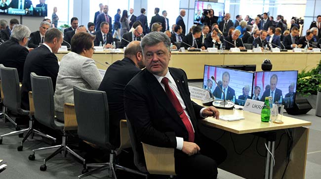 Стыдно за страну, но мне понравилось, как Европа «расправилась» с Украиной Порошенко (УП) на рижском саммите - политолог
