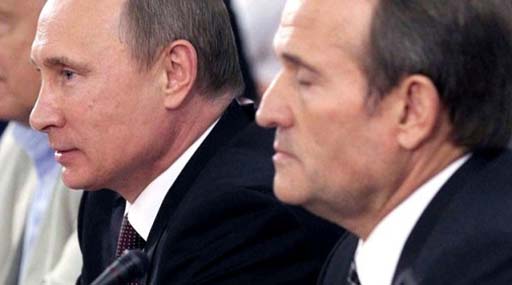 Путін може застосувати сценарій: Азаров в. о. президента, Медведчук - прем’єр