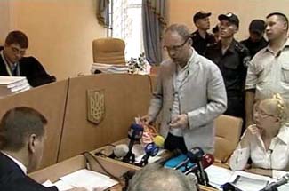 Сергій Власенко: Юлію Тимошенко відправили у колонію за усної вказівки Януковича