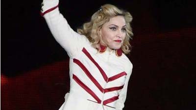Мадонна запретила курить на своем концерте