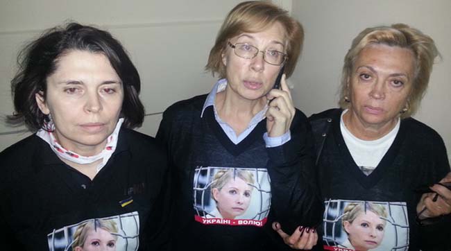 Тюремники, що викинули напівголих жінок-депутатів з лікарні «Укрзалізниці», порушили чотири статті кримінального кодексу