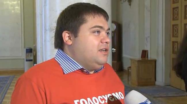 Карпунцов: Текст з печаткою про позбавлення мандатів двох депутатів - це не рішення суду
