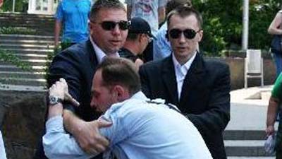 Слідчий Донецької прокуратури звинуватив журналіста у «замаху» на губернатора 