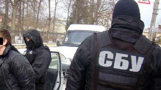 Затримано «посадовця» та поліцая з терористичної організації «ДНР»