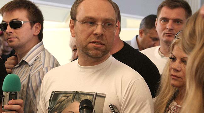 Захисник Тимошенко прокоментував долучення судмедекспертизи до матеріалів справи 