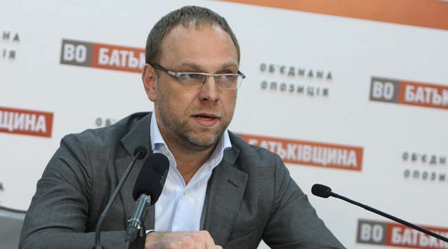 Сергію Власенко на словах заборонили поїздку до Вільнюса