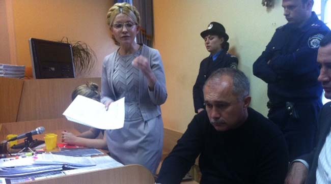 Следствие маневрирует в поисках доказательств несуществующей вины Юлии Тимошенко