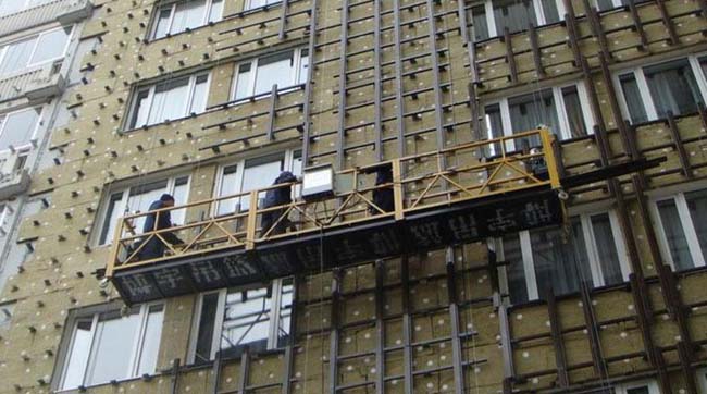 У Києві за фактом падіння будівельної люльки з 5-ма людьми розпочато кримінальне провадження