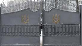 Тюремники почали знущатися над сусідкою Тимошенко по камері