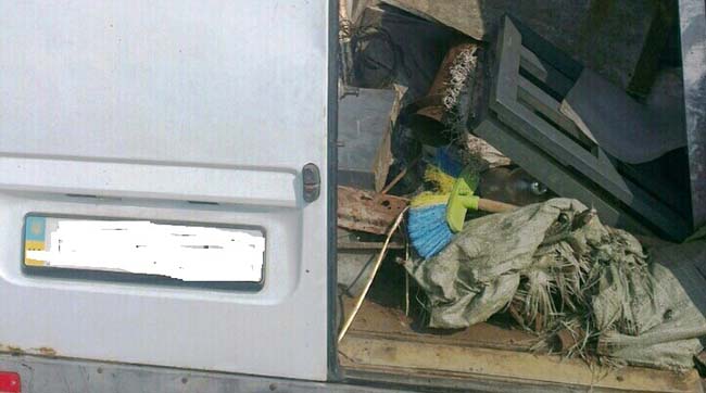 На Київщині затримано водія «Мерседеса», який перевозив брухт чорних металів без документів