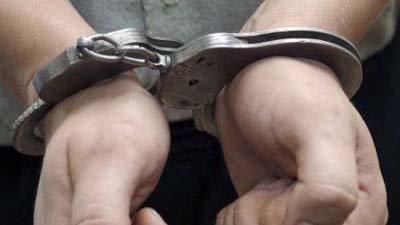 Столичный милиционер за незаконное задержание и применение наручников оказался на скамье подсудимых