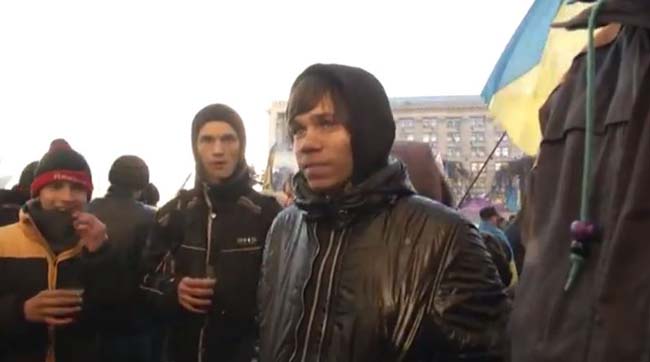 Влада звозить до Києва на свої мітинги дітей з притулків