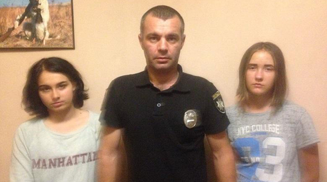 ​Користувачі соцмереж допомогли поліцейським Києва розшукати двох дівчаток