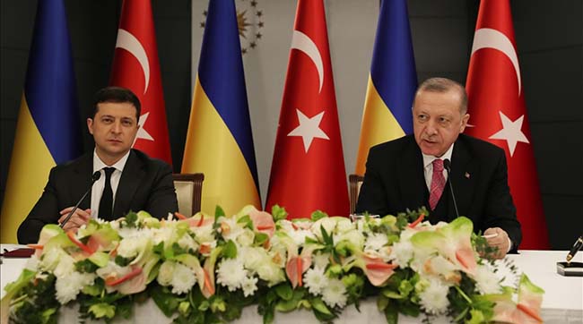 ​Перед візитом Зеленського до Туреччини путін зробив Ердогану замасковане попередження - експерт
