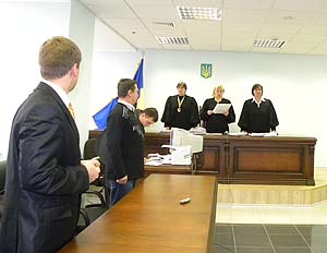 Київрада, подаючи до суду, своїх представників на судові слухання не відправляє