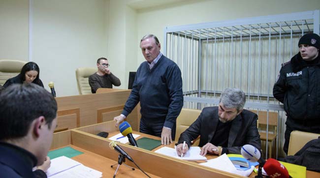 Ефремова продолжили судить в закрытом режиме
