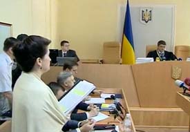 Суд після перерви продовжує слухати обвинувачення проти Тимошенко
