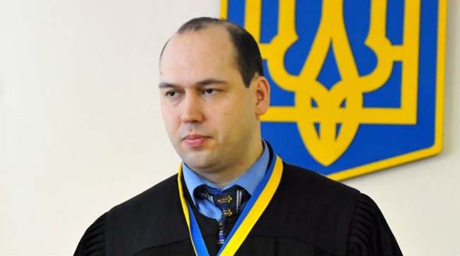 ГПУ повторно внесено клопотання до ВКК суддів України про відсторонення судді С. Вовка від посади