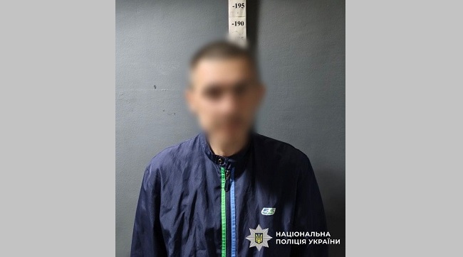 ​Поліцейські затримали чоловіка, який намагався зґвалтувати жінку у Дніпровському районі столиці