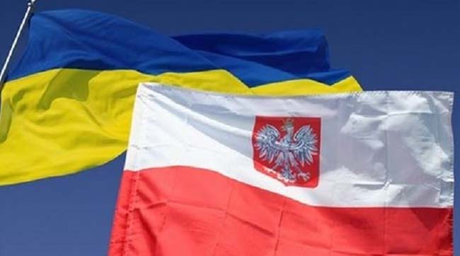 ​У МЗС Польщі сподіваються, що Київ скасує мораторій на ексгумацію польських поховань