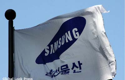 Samsung попала под суд за телефоны с двумя SIM-картами