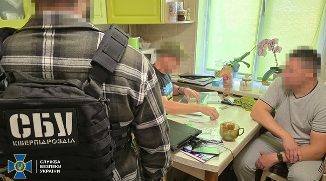 ​СБУ затримала агента фсб, який наводив російські ракети на об’єкти Сил оборони у 5 областях України