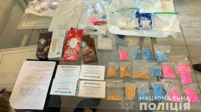 ​У Києві оперативники затримали наркоторговців з «товаром» на суму близько 11 мільйонів гривень