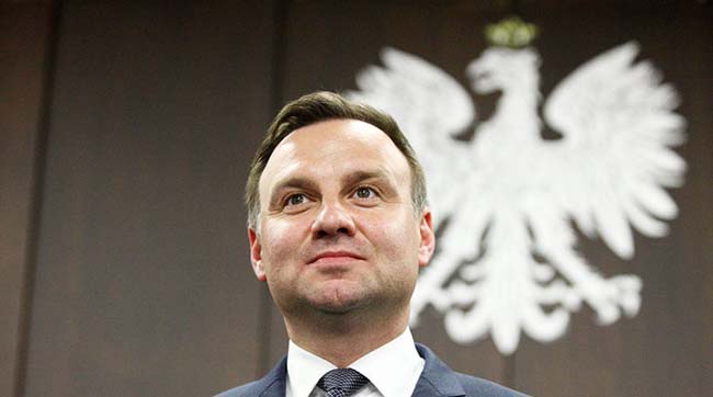 Новый польский президент отказался от встречи с Порошенко