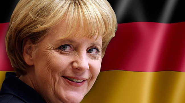 Порошенко зовет Меркель посетить Киев