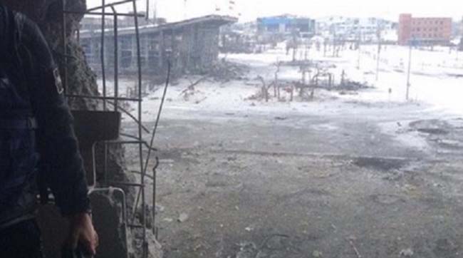 Українські військові пробилися до захисників Донецького аеропорту і евакуюють поранених