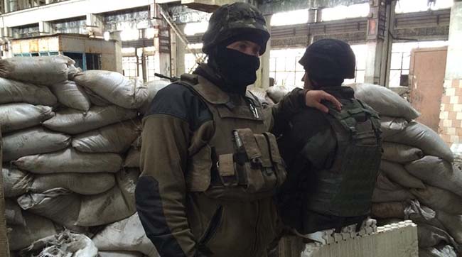 Украинские военные в напряженном бою отстояли Авдеевку. Видео