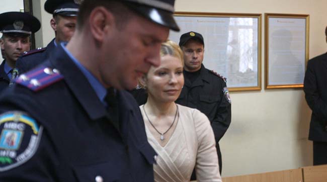 Главы украинских церквей повторно просят власть освободить Юлию Тимошенко