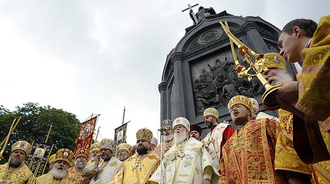 Поза Хрестом, або куди зникла духовна складова святкувань 1025-ти річчя хрещення Київської Русі