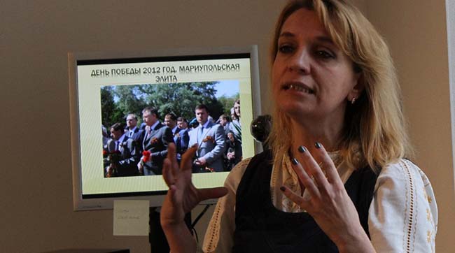 Маріупольська журналістка Анна Мурликіна презентувала в офісі ОБСЄ у Відні книжку «Мариуполь: последний форпост»