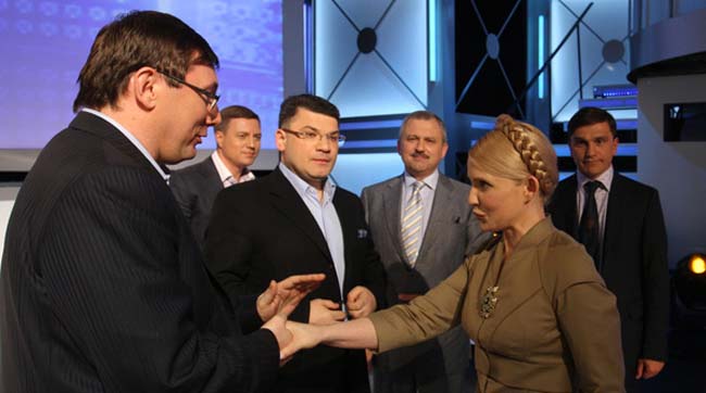 Юрій Луценко хоче передати Юлії Тимошенко свій оптимізм