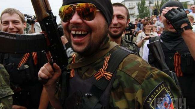 Террористы готовят маскарад с переодеванием в Донецке ко Дню Независимости Украины