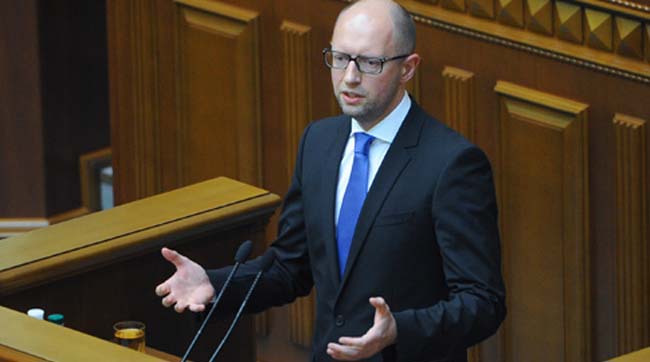 Арсеній Яценюк подав у відставку у зв'язку з розпадом коаліції