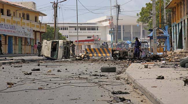 ​Відповідальність за теракт в Могадішо, де загинули 12 людей, взяло на себе угруповання «Аш-Шабаб»