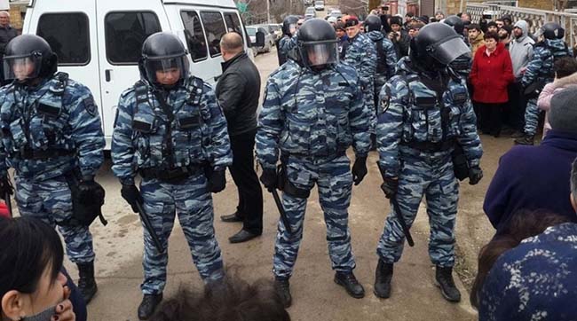 ​В Крыму оккупанты провели очередные задержания крымскотатарских активистов