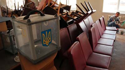 У Донецькій області від виборців приховують половину урн для голосування