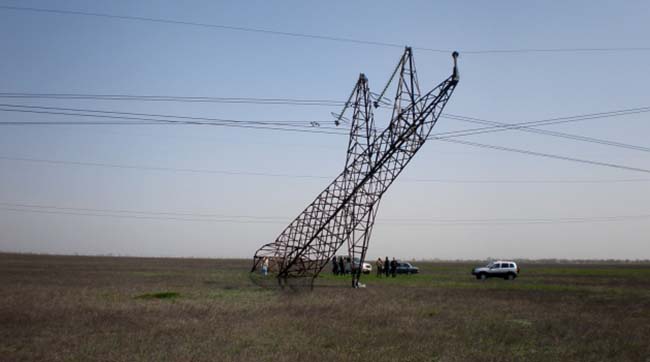 Поставки електроенергії в Крим – це зрада національних інтересів України