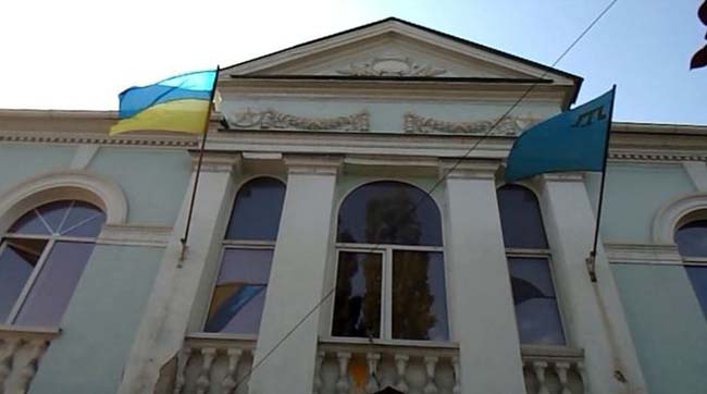 Окупанти хочуть продати на аукціоні будівлю кримськотатарського Меджлісу