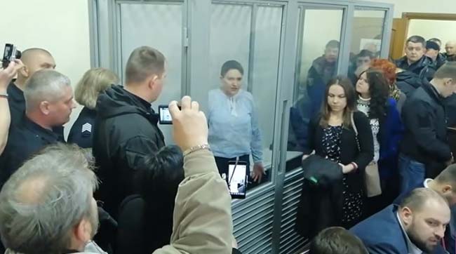 ​Надежда Савченко произнесла пламенную речь и осталась без судей